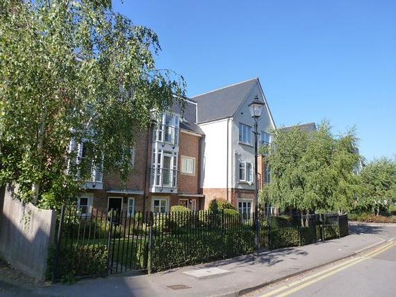 4 bedroom Detached t...